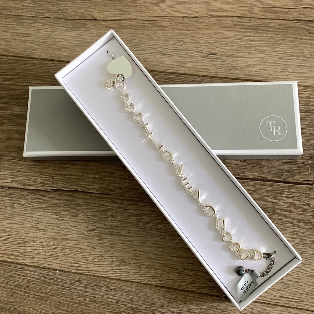 Beautiful, silver-tone bracelet similar to Tiffany’s.